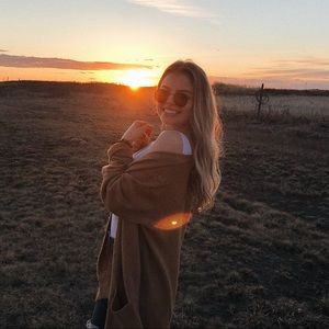 Meet your Posher, Melody